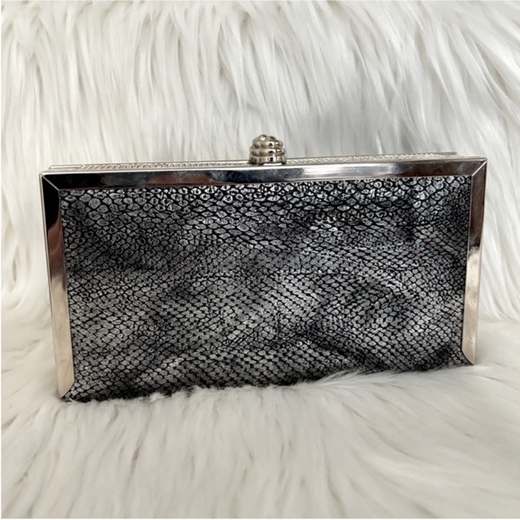 Convertible Evening Clutch - Picture 4 of 10